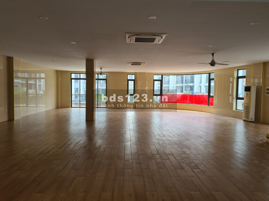 Cho thuê văn phòng phường Hiệp Bình Phước, giá 25 triệu/tháng, lhcc