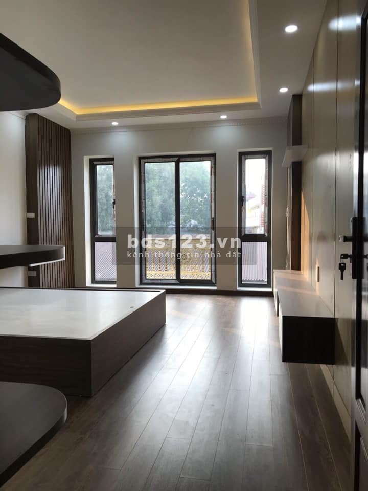 Bán nhà Trần phú Văn Quán 42m2 5 tầng giá hơn 2 tỷ, mt 3.8m