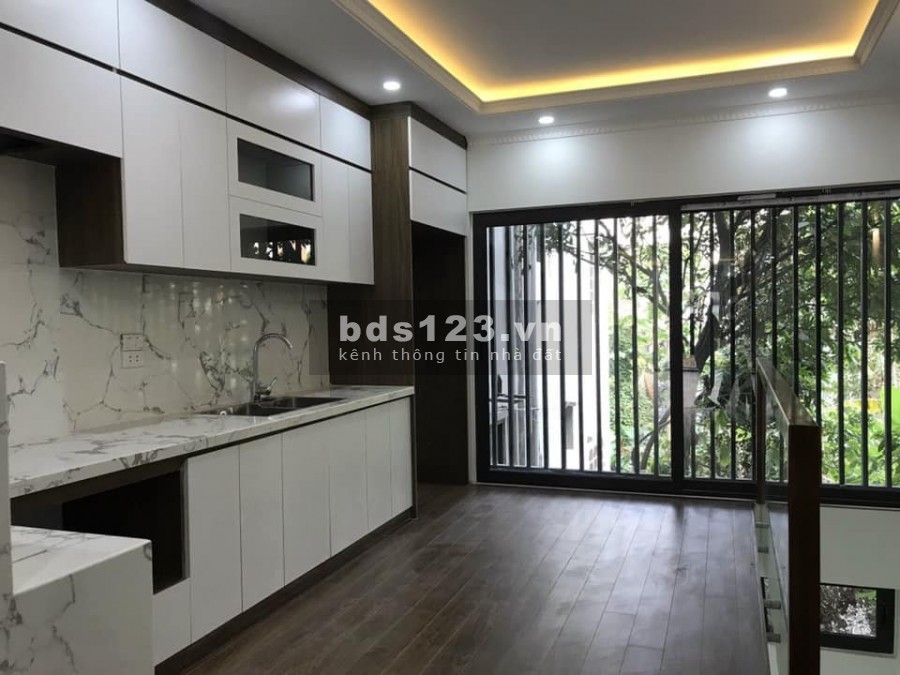 Bán nhà Trần phú Văn Quán 42m2 5 tầng giá hơn 2 tỷ, mt 3.8m