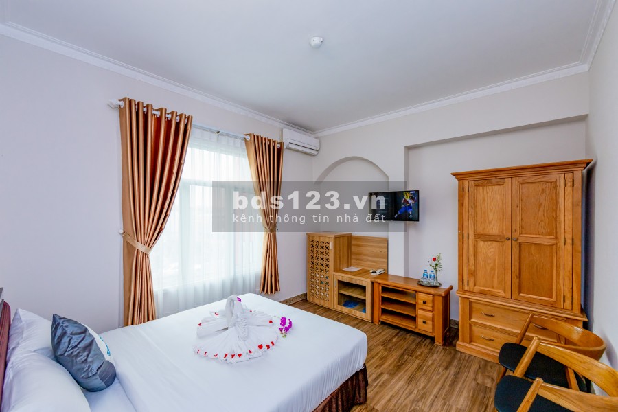 Cho thuê khách sạn 46p mới tinh mặt tiền số 03 cộng hòa quậnTân Bình