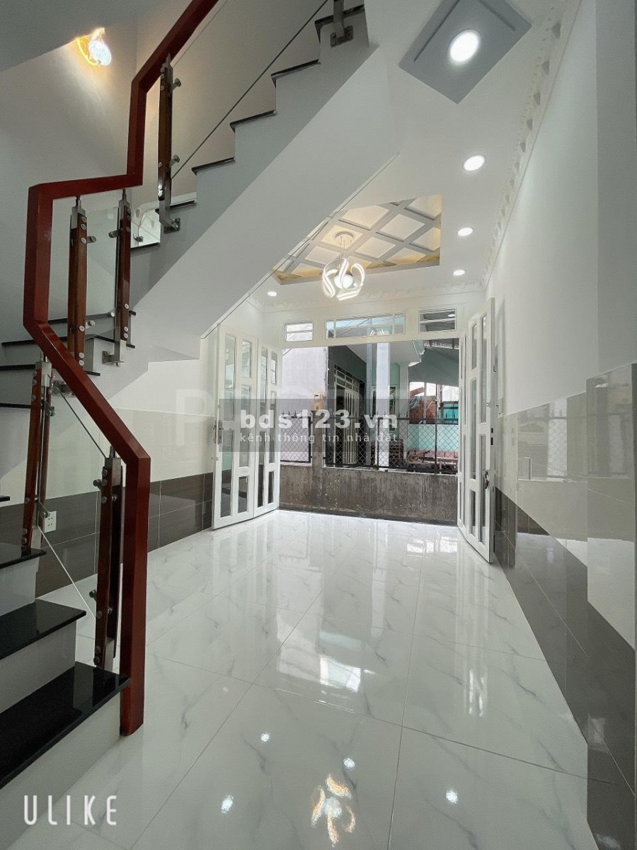 Bán nhà nguyên căn phố thiết kế kiểu Châu Âu Huỳnh Tấn Phát thị trấn Nhà Bè