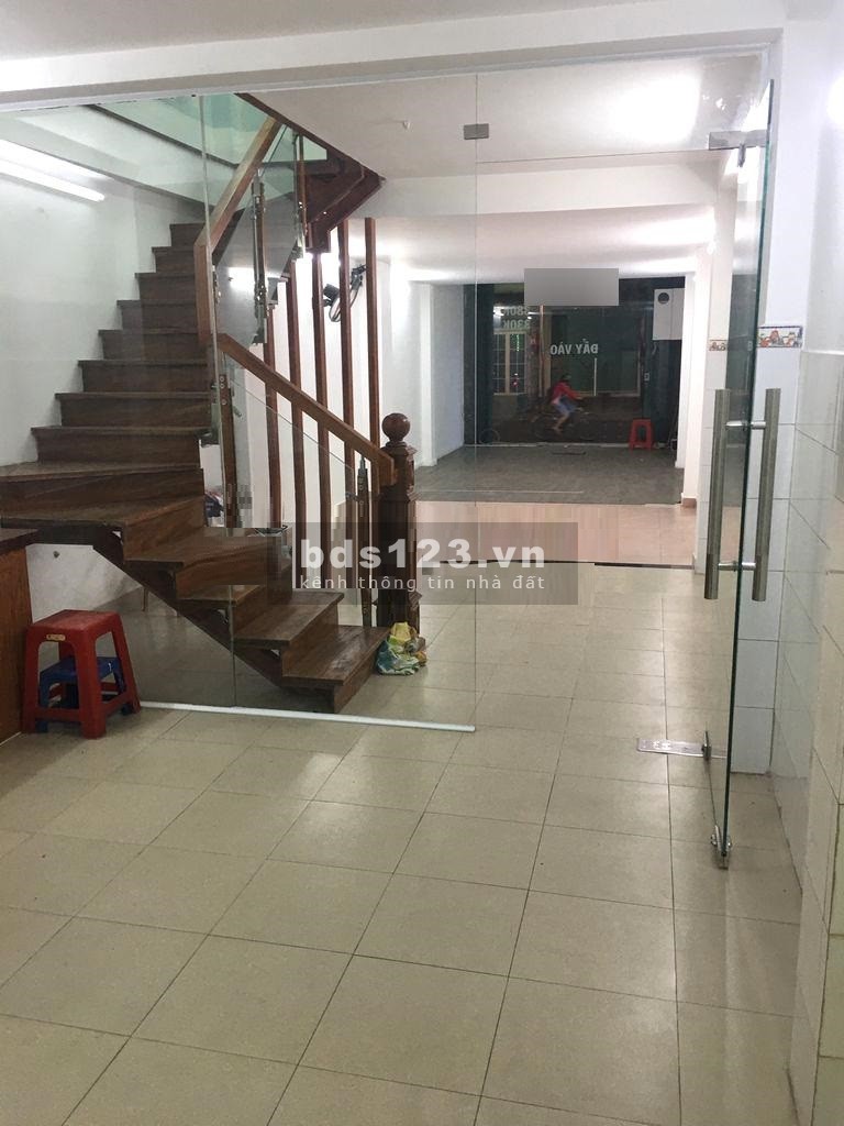 Nhà mặt tiền kinh doanh tự do kế Sư Vạn Hạnh MAll Q10. Dt 4x18m, 8PN, 8WC