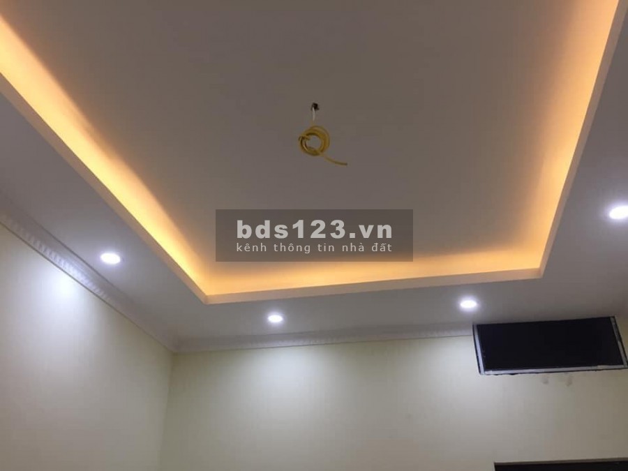 Bán nhà Phố Nguyễn Văn Lộc - Hà Đông, diện tích 43m2, giá chỉ 3,9 tỷ.