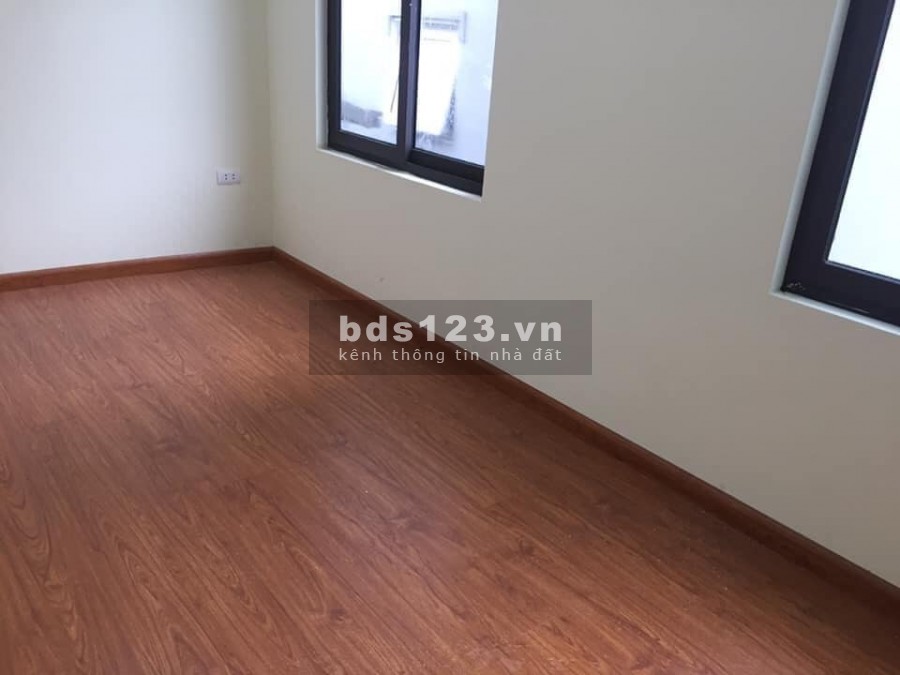 Bán nhà Phố Nguyễn Văn Lộc - Hà Đông, diện tích 43m2, giá chỉ 3,9 tỷ.