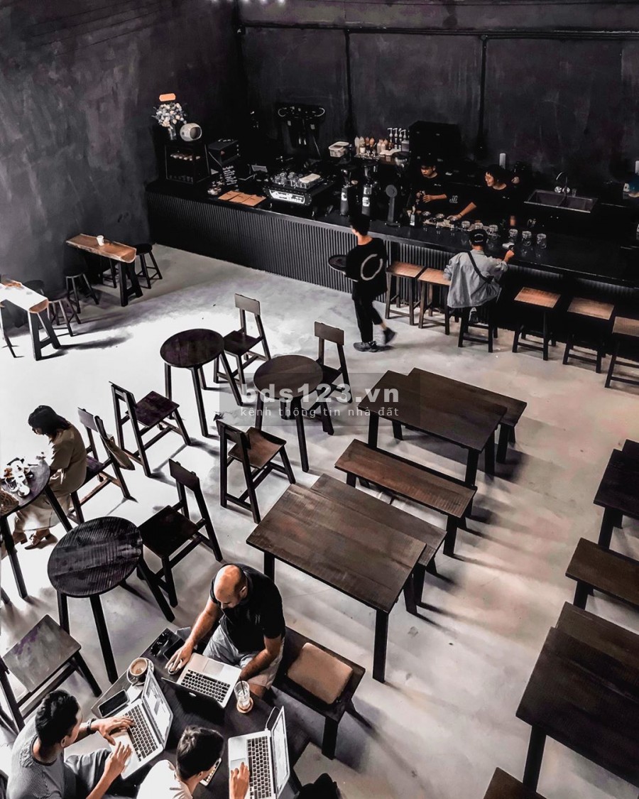 Cho thuê Villa 11mx16m trệt, gác có sân 4m, Thảo Điền, Quận 2