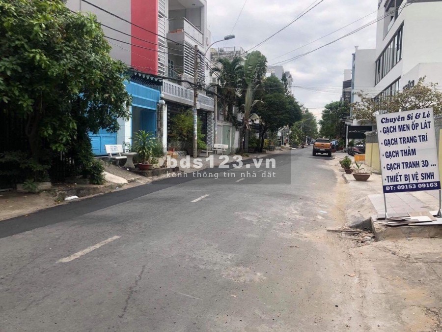 Bán nhà đường số 47 P.Tân Quy, Quận 7 dt 4x18m, trệt, lửng giá 10.5 tỷ