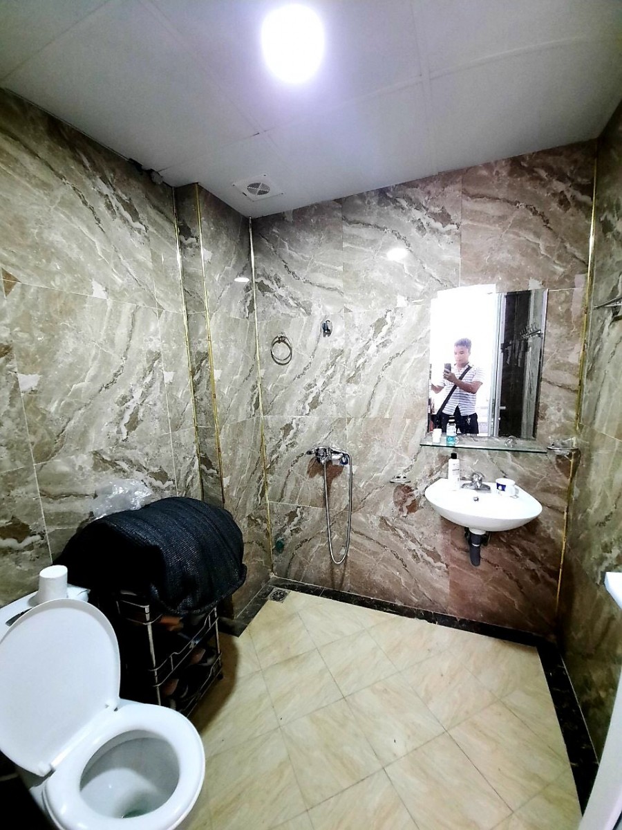 Bán nhà 36 phố Vĩnh Hưng, Hoàng Mai, HN, có 2 căn góc SĐCC, DT: 30m x5 tầng