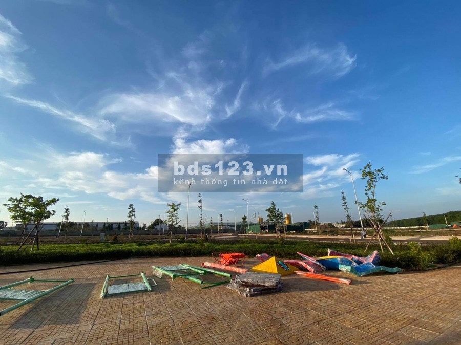 Đất thổ cư khu vực gần Đường Vành Đai, trung tâm hành chính, giá 22 triệu/m2