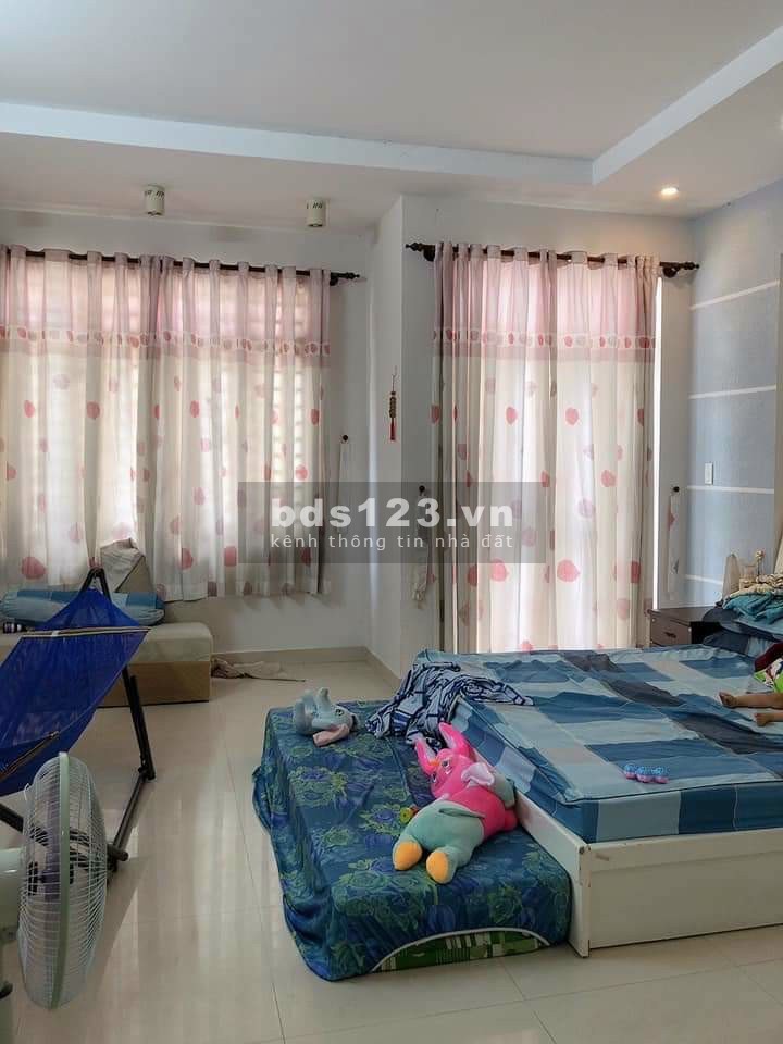 Do tình hình dịchn bệnh, làm ăn thua lỗ nên mình cần ra đi căn nhà diện tích 67m2 nhà 1 trệt, 4 tầng