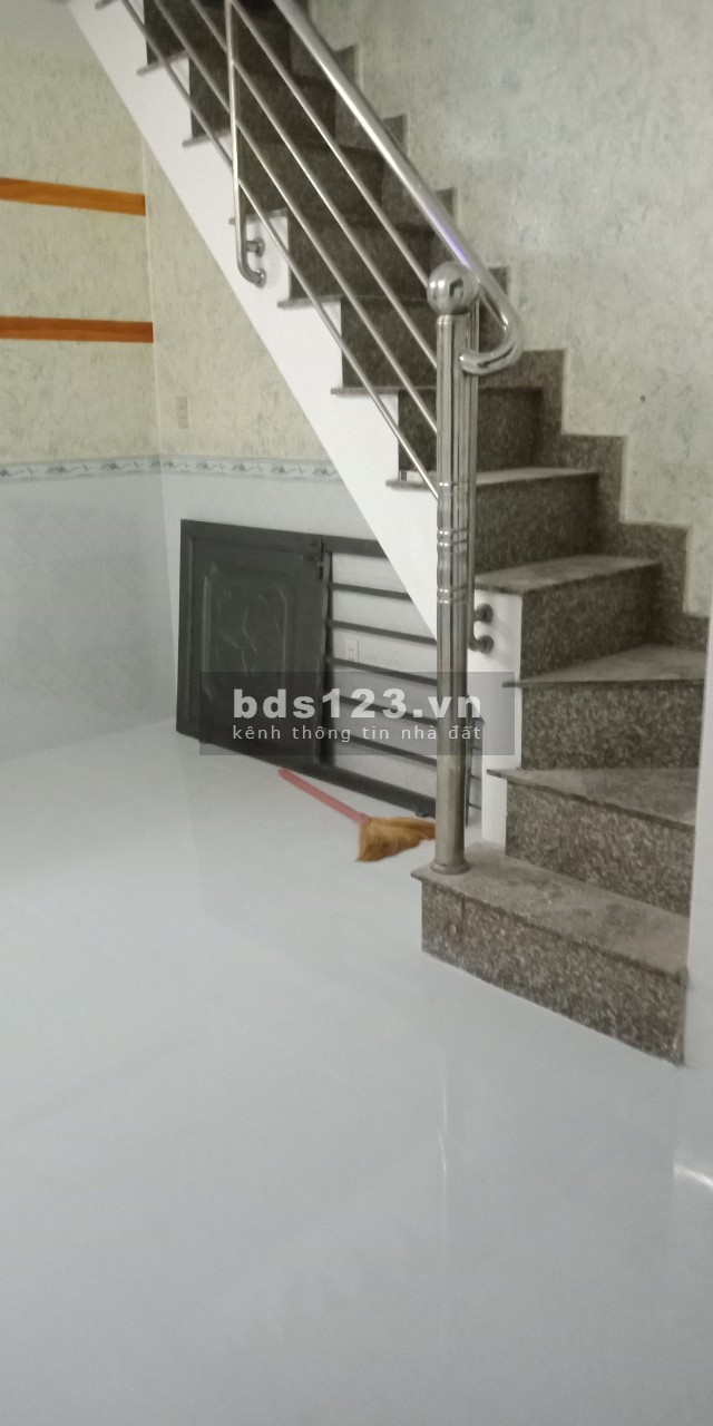 Nhà nguyên căn hẻm 75 đường 48, xe hơi tới tận cửa, sử dụng 48m2, 2 pn, 2 wc