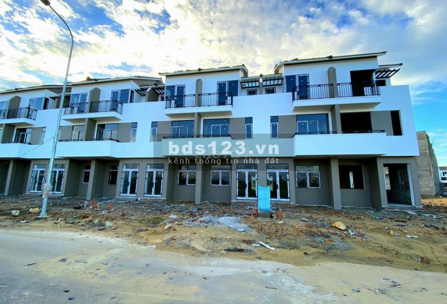 Nhà 3 tầng khu C Royal Park Huế, công viên, giá chủ đầu tư