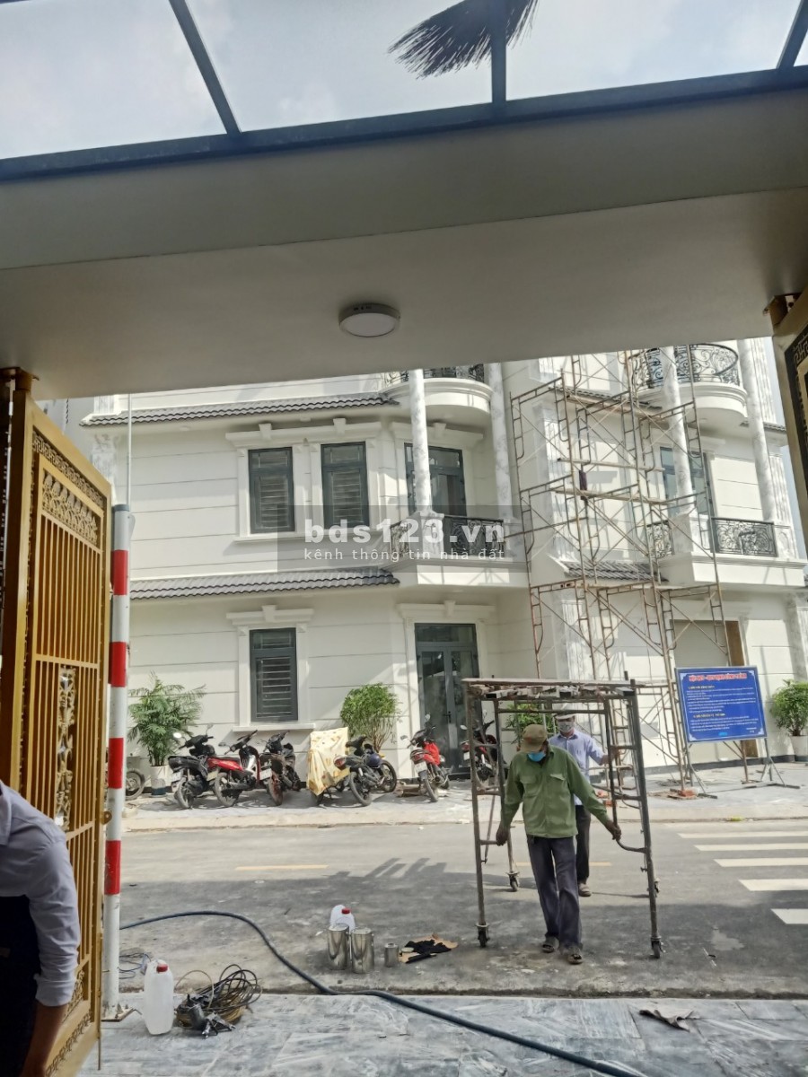 Bán nhà phố thương mại đẳng cấp bậc nhất Dĩ An, khu dân cư