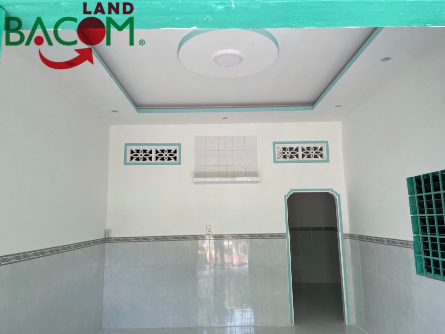 Bán nhà dt 50m2, sổ riêng, thổ cư ngay trung tâm BH chỉ 1,3 tỷ, P. Trung Dũng.