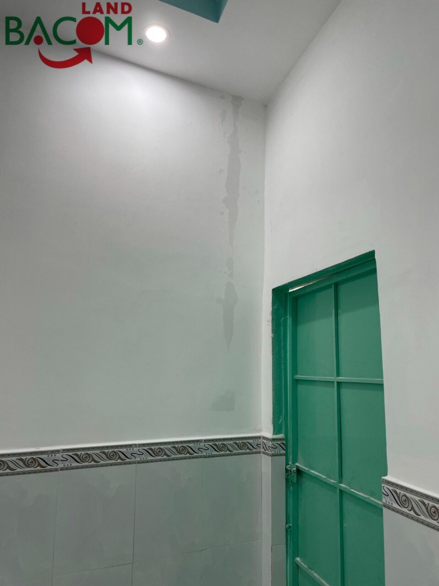 Bán nhà dt 50m2, sổ riêng, thổ cư ngay trung tâm BH chỉ 1,3 tỷ, P. Trung Dũng.