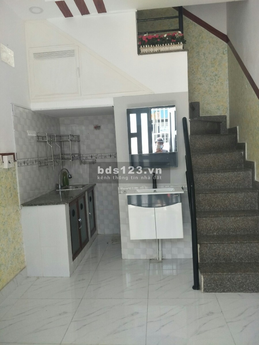 Bán nhà nguyên căn nhỏ xinh đường số 48 Hiệp Bình Chánh, giá 1.2 tỷ, 2 phòng ngủ
