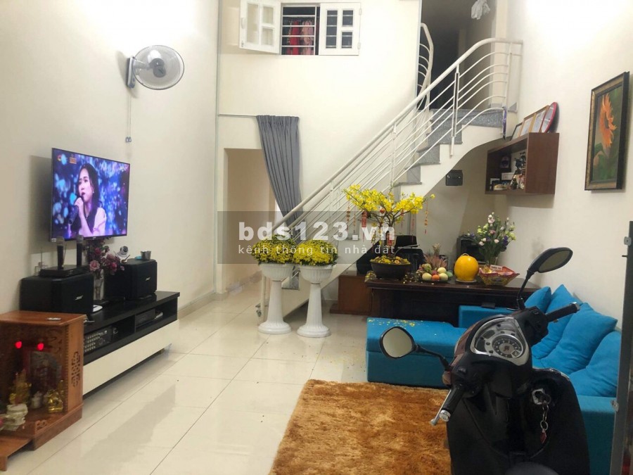 Bán nhà đường số 47 P.Tân Quy, Quận 7 dt 4x18m, trệt, lửng giá 10.5 tỷ