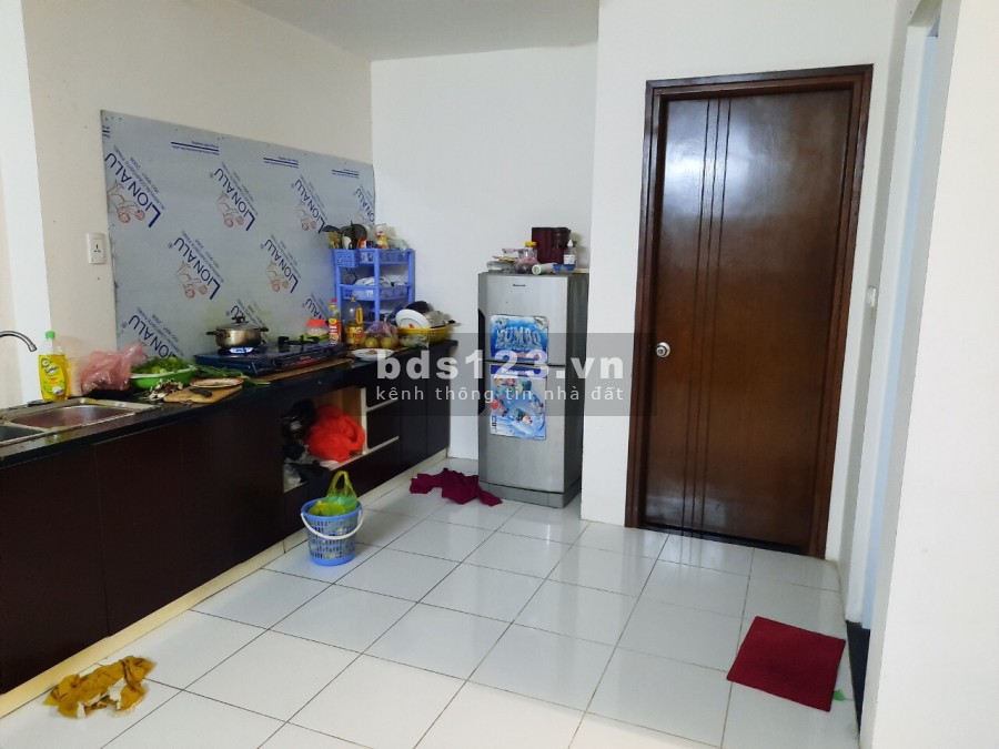 Bán gấp căn hộ chính chủ tòa CT2 Yên Nghĩa 121m2 4PN, 3WC, giá ưu đãi 1,55 tỷ. LH: 0374393926.