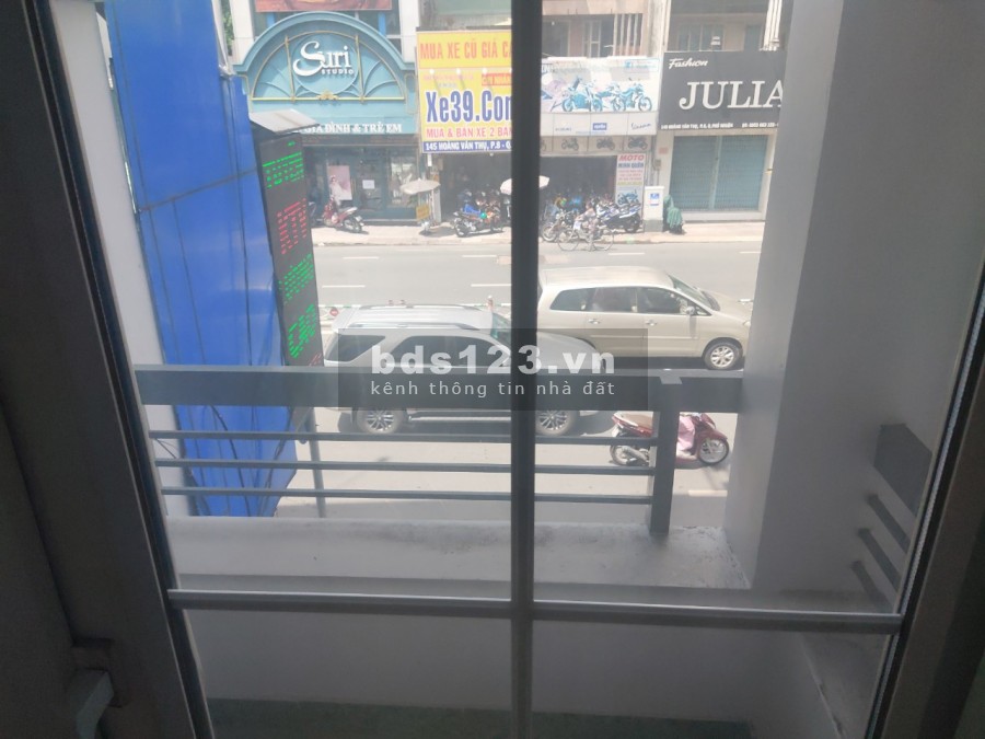 Nhà nguyên căn mặt tiền Hoàng Văn Thụ, giá cho thuê 33 triệu/tháng