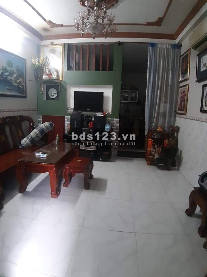 Cần bán gấp nhà mới, đẹp, vuông, 4,65 tỷ, lô góc, Tân Phú