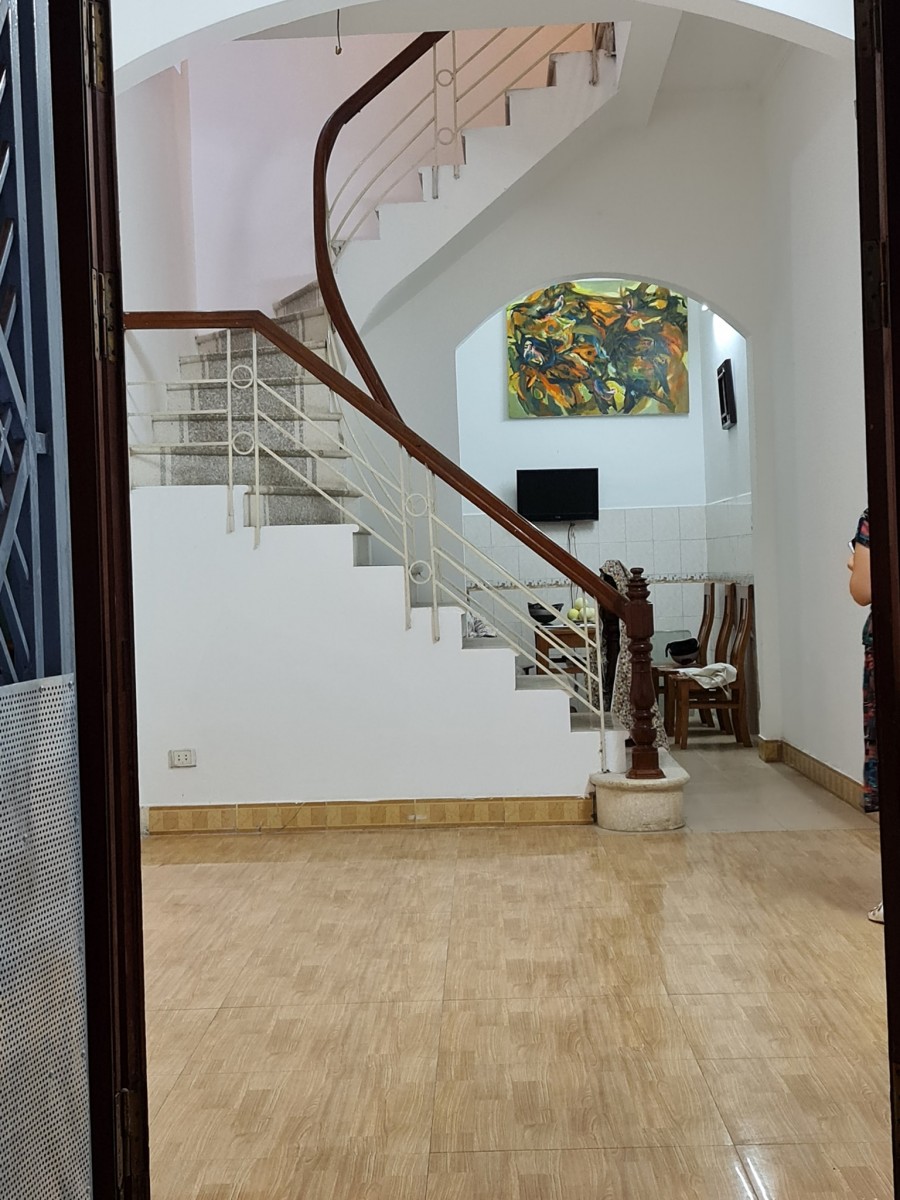 Nhà phân lô, ô tô đỗ cửa Trần Cung 40m2*5T, giá 6.4 tỷ