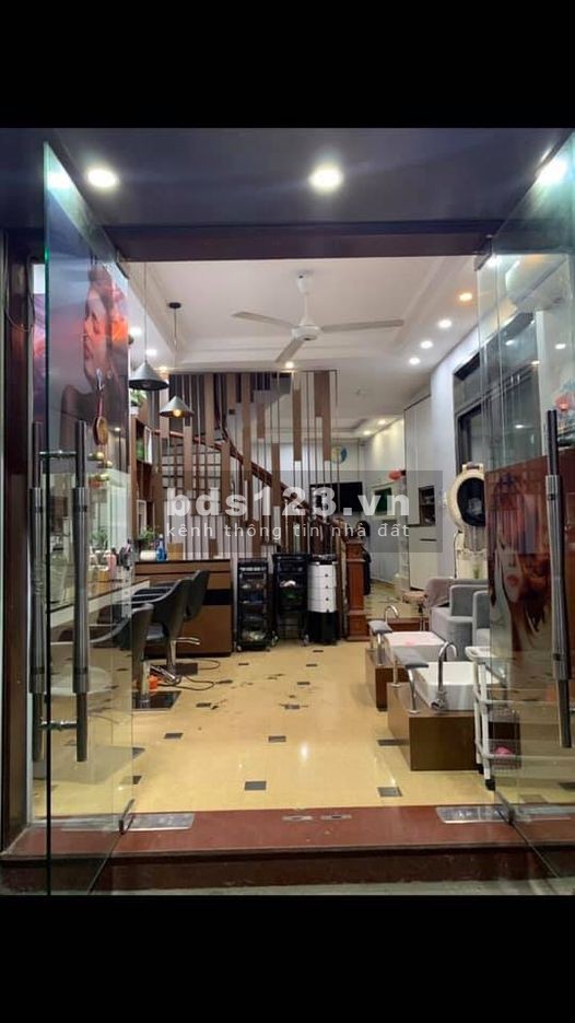 Cần bán gấp nhà Vạn Phúc, Hà Đông, ô tô tránh nhau, kinh doanh, diện tích 42m2, 5 tầng, giá 4.25 tỷ