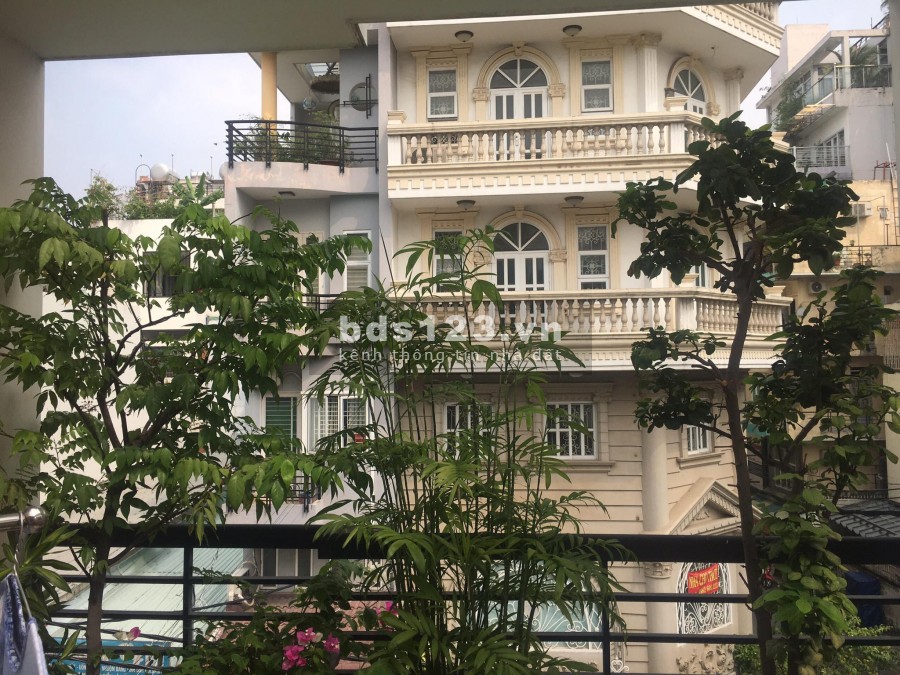 Chính chủ Gấp bán nhà 4 Tầng 72m2, HXH Ba Tháng Hai rộng 7m Ngay Vạn Hạnh Mall