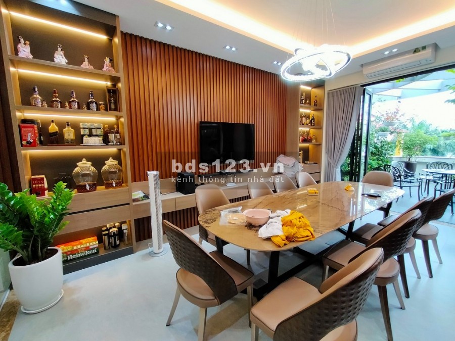 Mặt phố Chùa Láng, Đống Đa. Vỉa hè, ô tô, kd. 75m2 5T mt 5.2m 21 tỷ