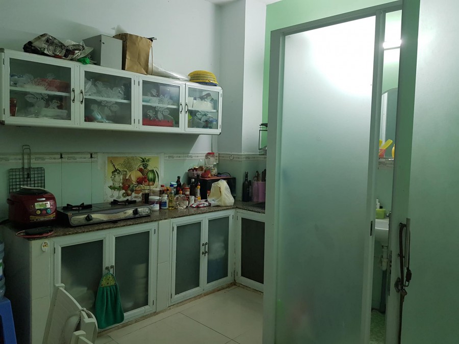 Bán gấp nhà Quận Bình Tân, dt 50m2, 2 tầng đúc, giá 4 tỷ, lh 0917173744 gặp Nghĩa