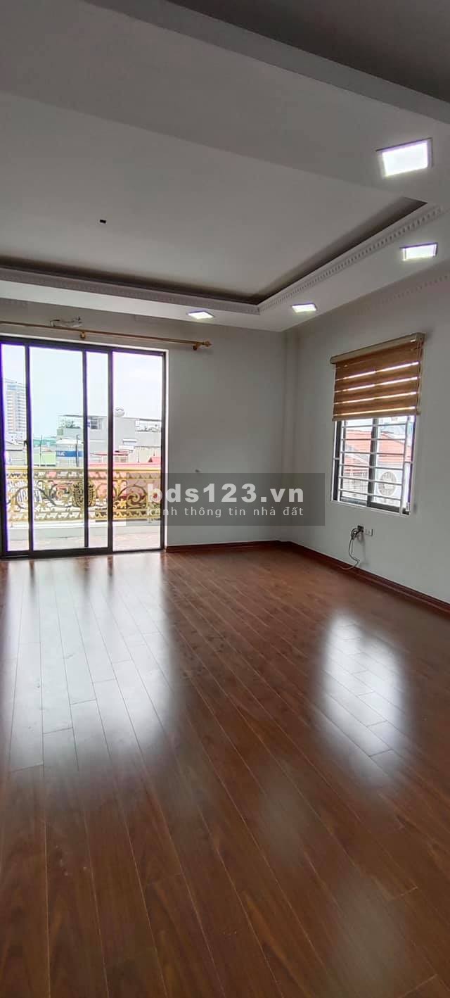 Cần bán nhà mặt phố Lạc Long Quân, Quận Cầu Giấy 73m2, 7 tầng, giá 18.5 tỷ