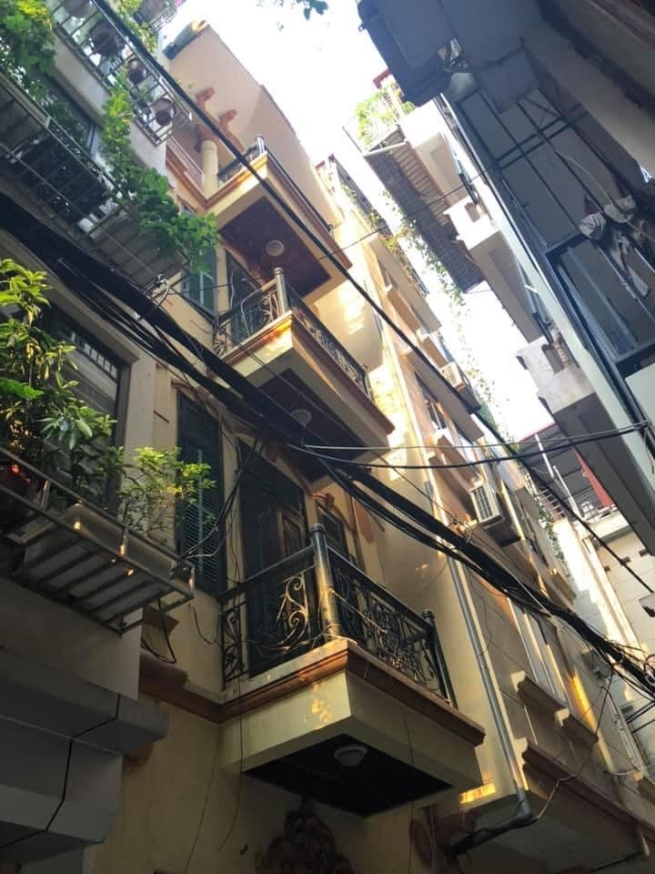 Bán nhà Kim Mã phân lô, ô tô đỗ diện tích 42m giá 6,9 tỷ, khu hiếm nhà bán.