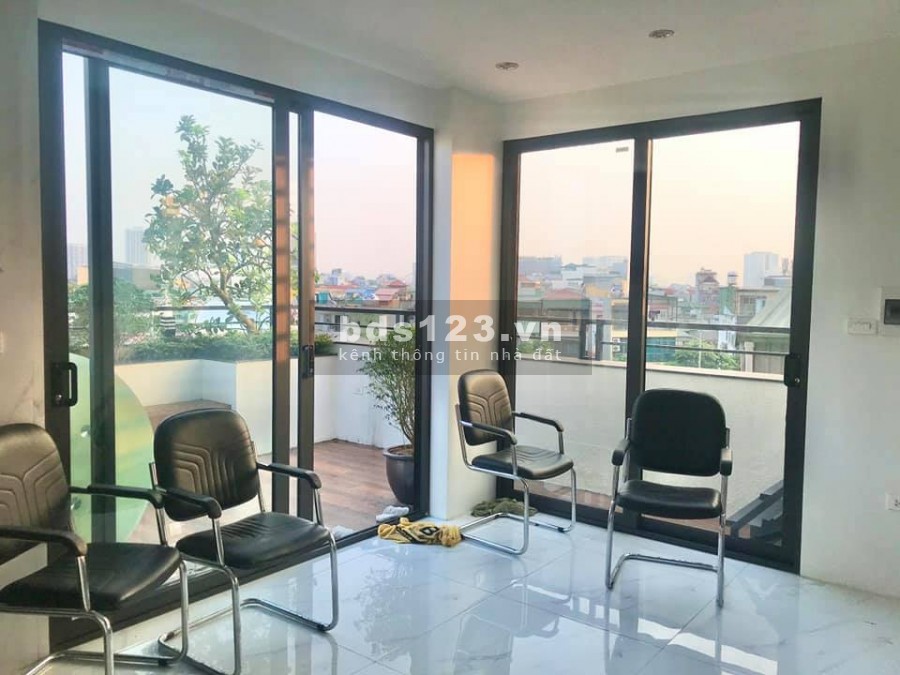 Bán nhà nguyên căn mặt phố Triệu Việt Vương dt 35m,2 7 tầng, mt 4.4m, giá 21.5 tỷ