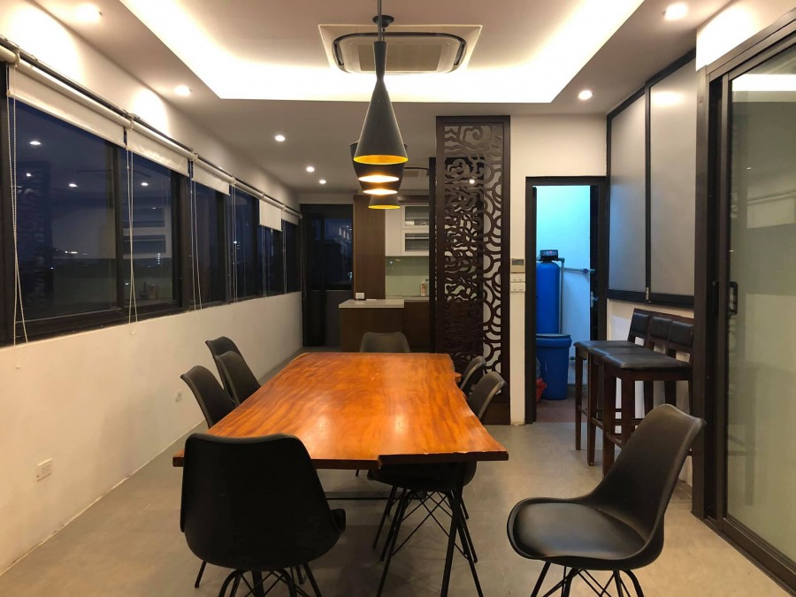Bán nhà mặt phố Trấn Vũ, Ba Đình, 70m2, mt 9m, view hồ, kinh doanh sầm uất, chỉ hơn 26 tỷ
