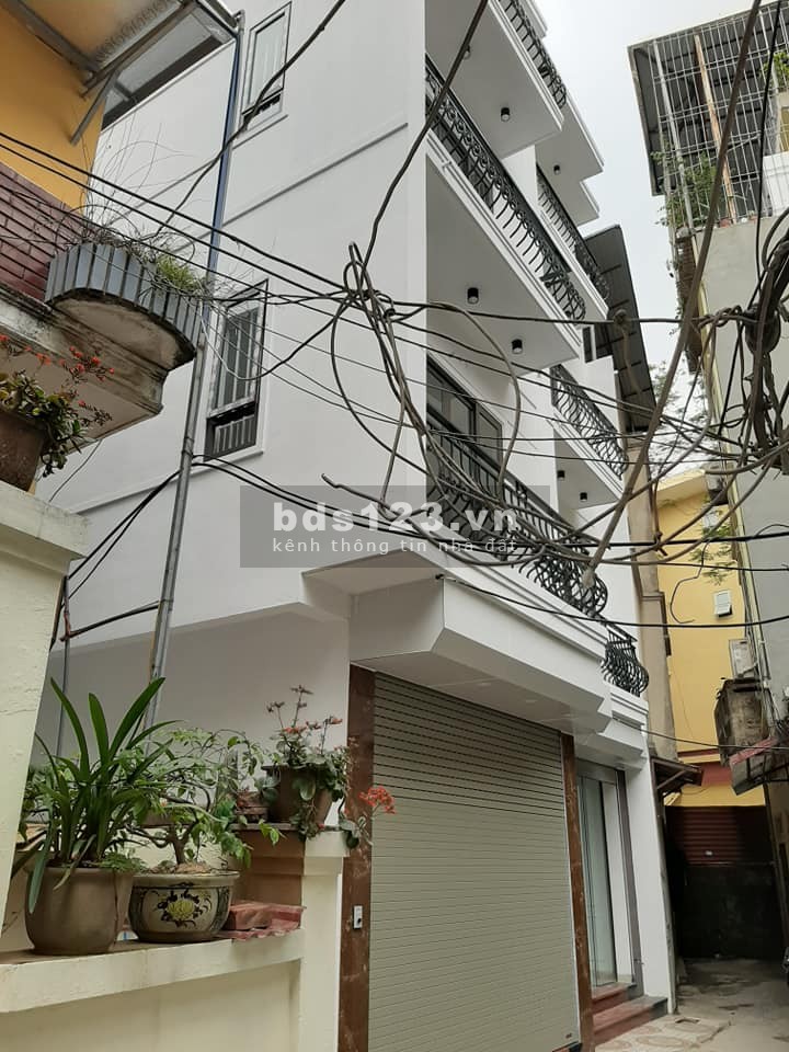 Giảng viên về hưu chán phố về quê bán 50m2, 3 tầng Lê Thanh Nghị nhỉnh 3 tỷ