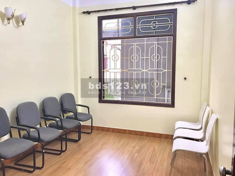 Bán nhà Nguyễn Sơn, dt 53m2, nhỉnh 4 tỷ, Quận Long Biên, phân lô Vip