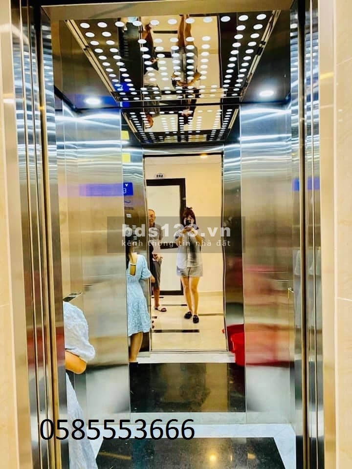 Bán toà phố Ngoạ Long, Từ Liêm dt 225m2, 50 phòng giá hơn 2 chục tỷ
