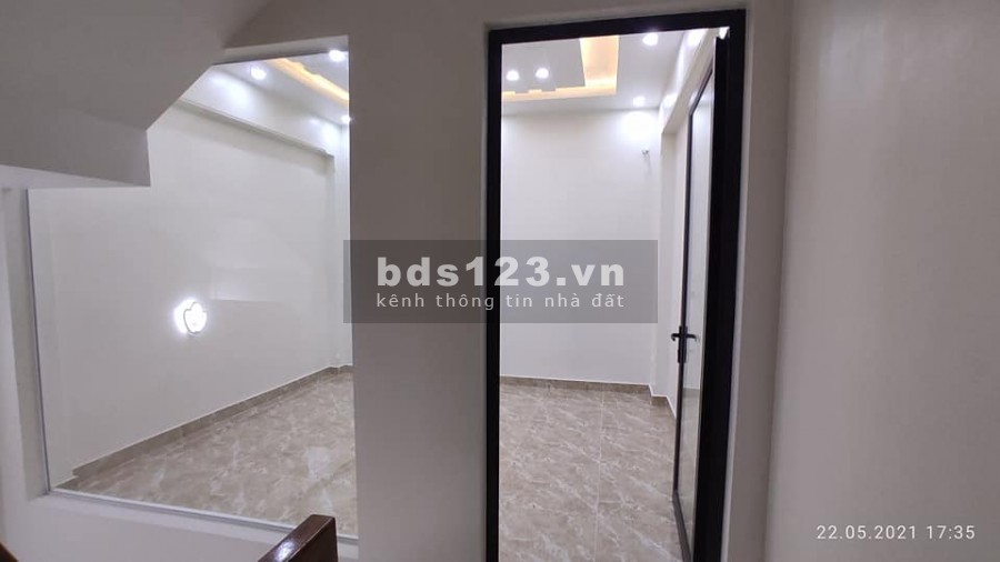 Nhà 4 tầng xây mới. 40m2 tại Khu TDC vinhomes riveside chỉ 3,18 tỷ