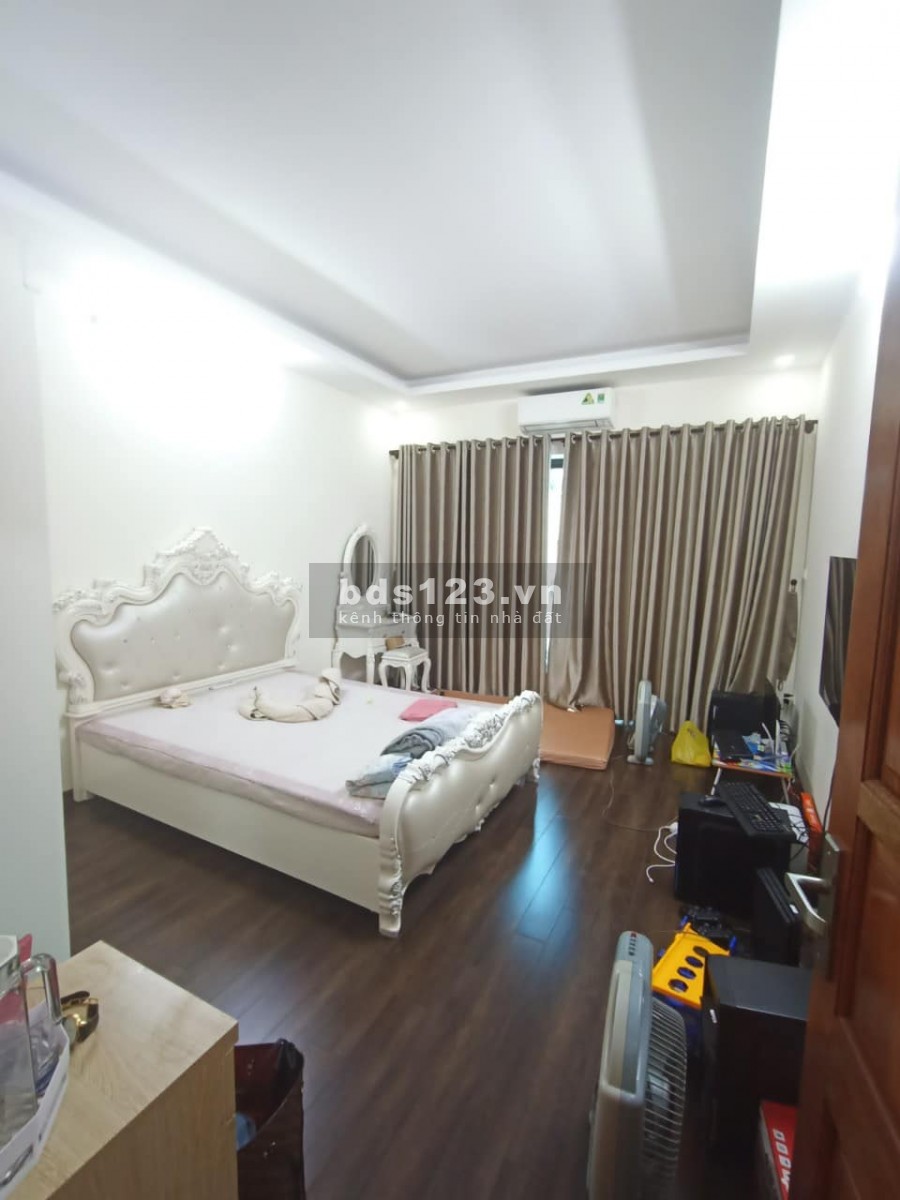 Hiếm! Nhà Mới, Phân Lô Quân Đội, Gara Ô Tô. 55m2, Mt 4m, Giá chỉ 7.2 tỷ