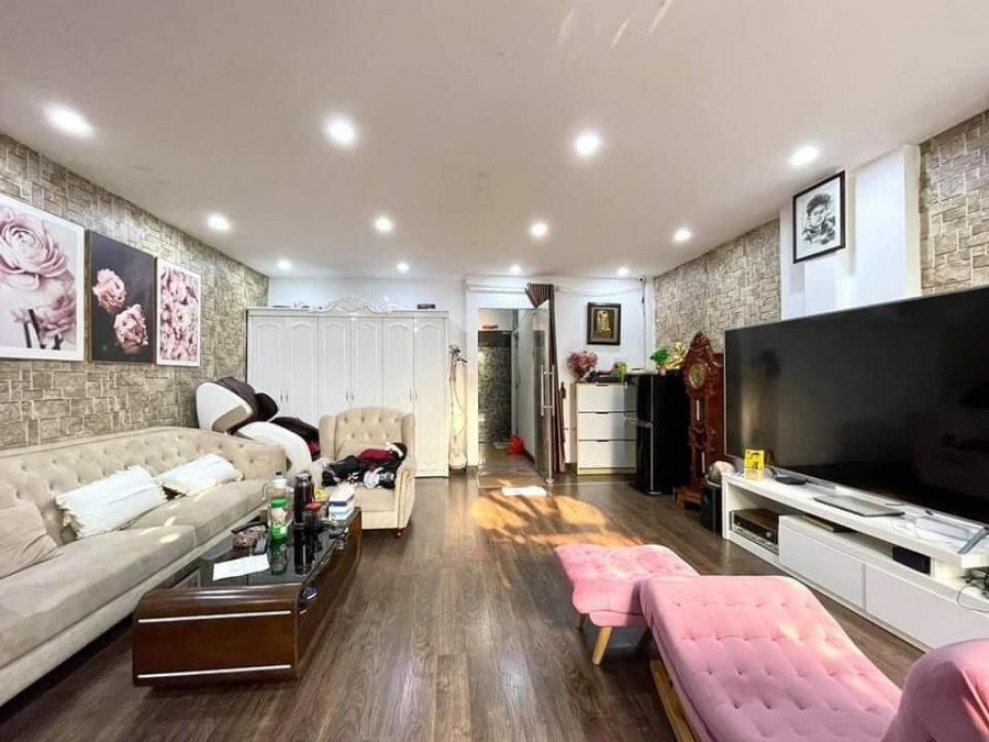 Bán nhà Linh Lang dtsd 83m2, 6 tầng, 12 tỷ, doanh thu 50 triệu, sổ sẵn