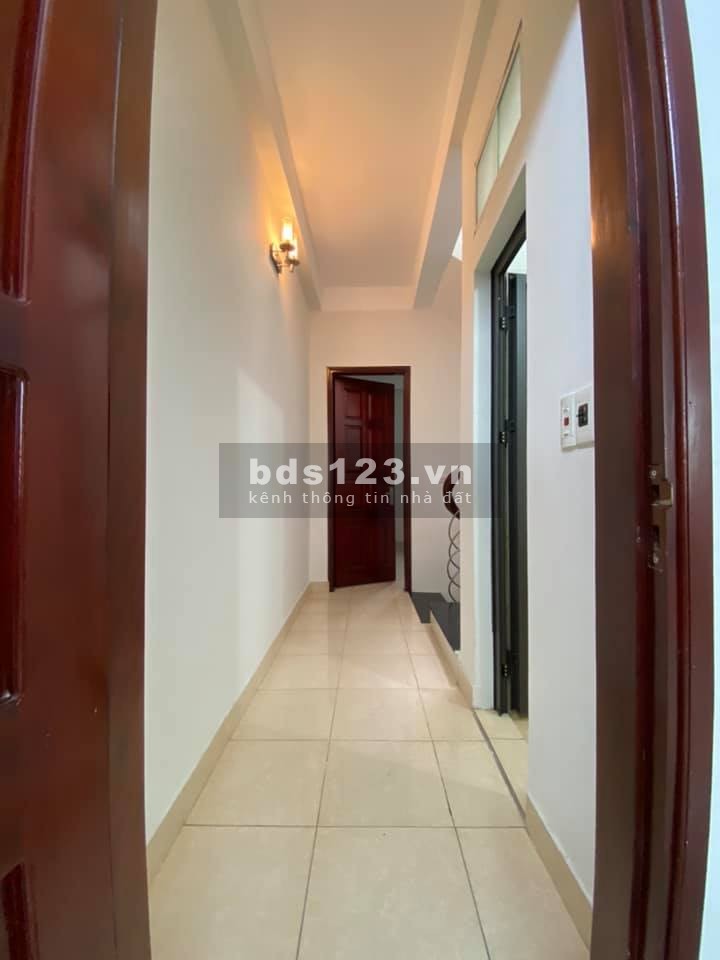 Chính chủ bán nhà Thạch Bàn gần Aeol Mail ngõ oto 45m2, 4 tầng giá 3.25 tỷ