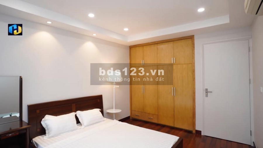 Bán nhà phố Vũ Miên, View toàn cảnh Hồ Tây, 141m2 x 6 tầng, nhà đẹp sẵn khai thác kd ngay
