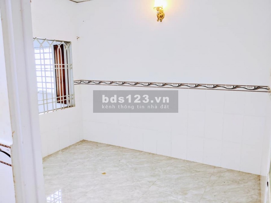 Giá sốc 45m2 chỉ 3 tỷ 3 ngay trung tâm Tân Phú, diện tích 4x11 m2