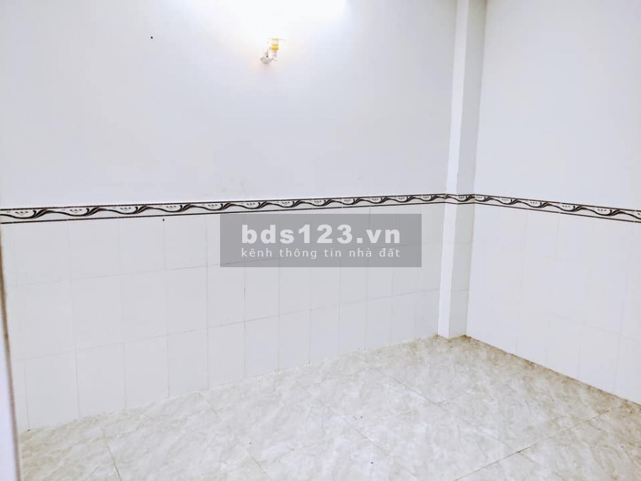 Giá sốc 45m2 chỉ 3 tỷ 3 ngay trung tâm Tân Phú, diện tích 4x11 m2