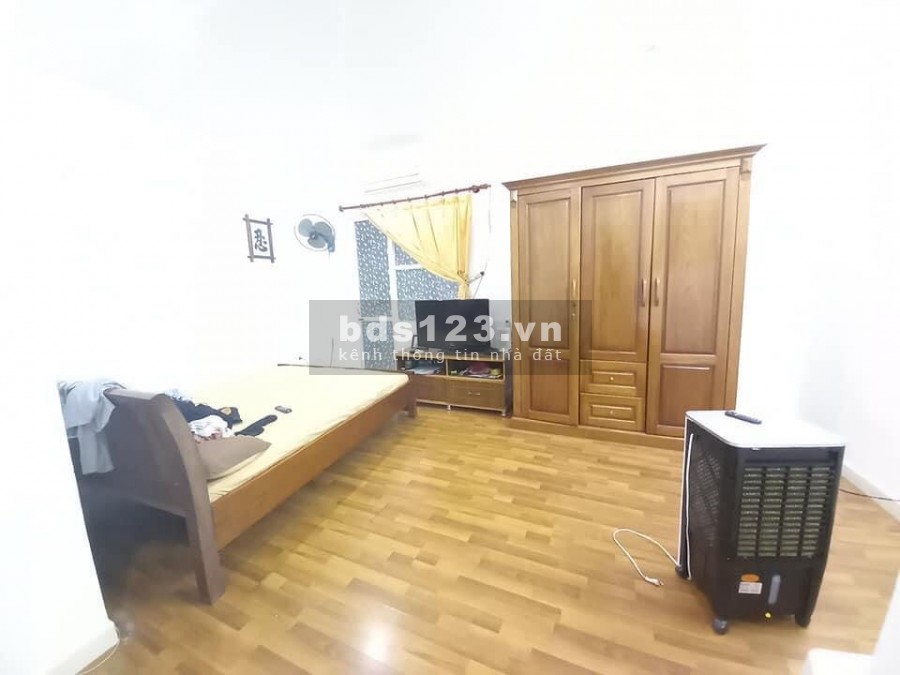 Bán Nhà Ngõ Chợ Khâm Thiên diện tích 40m2, 4 tầng giá 3.5 tỷ Đống Đa