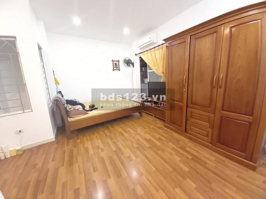 Bán Nhà Ngõ Chợ Khâm Thiên diện tích 40m2, 4 tầng giá 3.5 tỷ Đống Đa