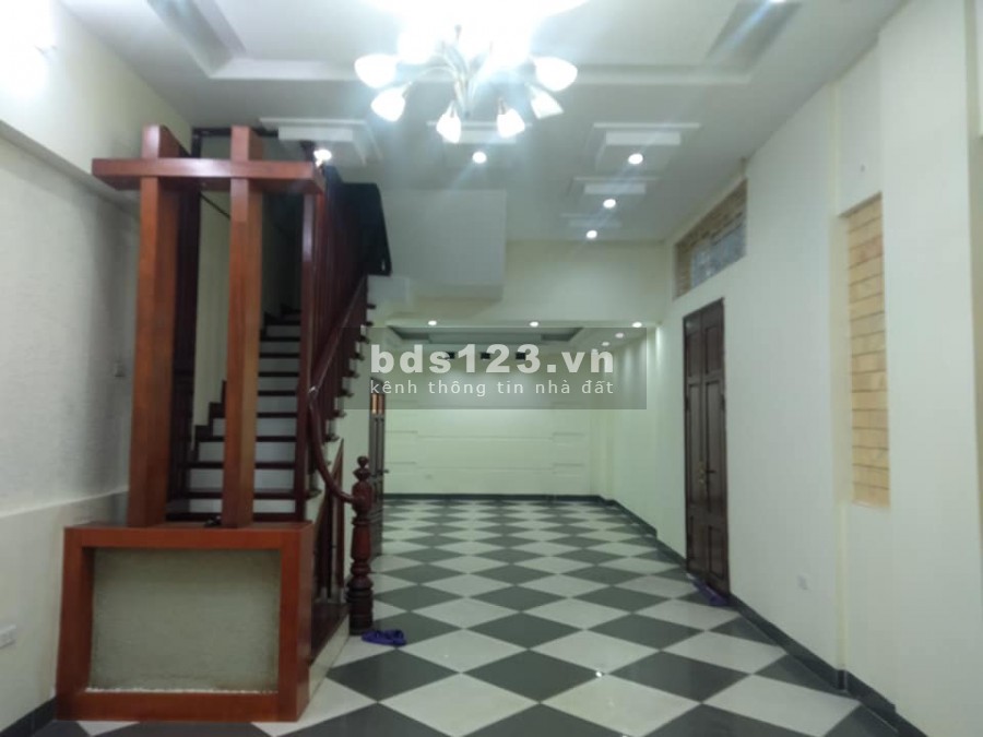 Bán nhà nguyên căn mặt phố Minh Khai rẻ quá, ngay ngã tư, giá 250 triệu/m2