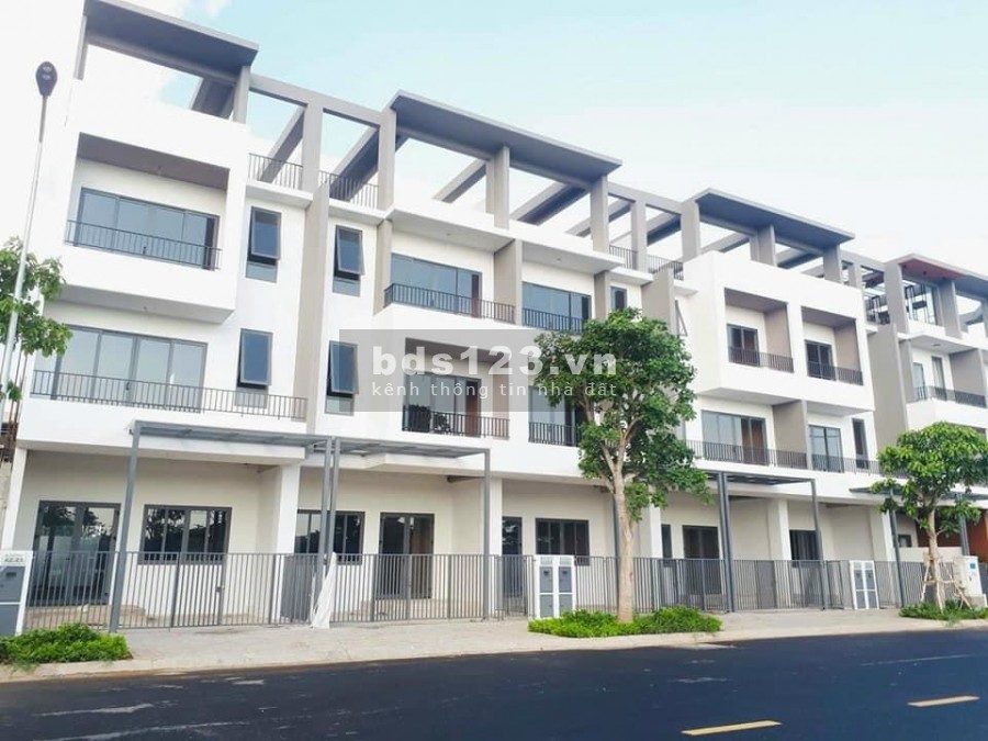Bán nhà biệt thự, liền kề quận Bến Lức - Long An giá 3.3 Tỷ