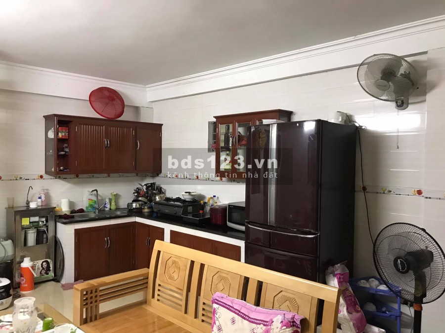Bán nhà 2 tầng phố Nguyễn Đình Chiểu, TP HD, 58m2, 2 ngủ, mt 4m, đường 10m, gara ô tô