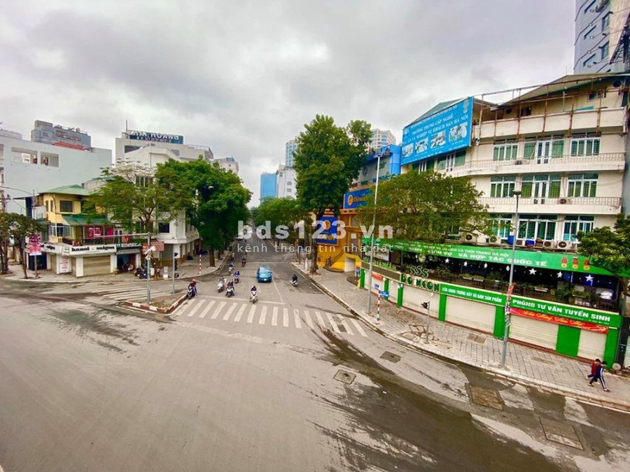 Bán nhà mặt phố Bà Triệu, 178m2, 2T, mt 5.2m, giá 92 tỷ, LH 0839844444