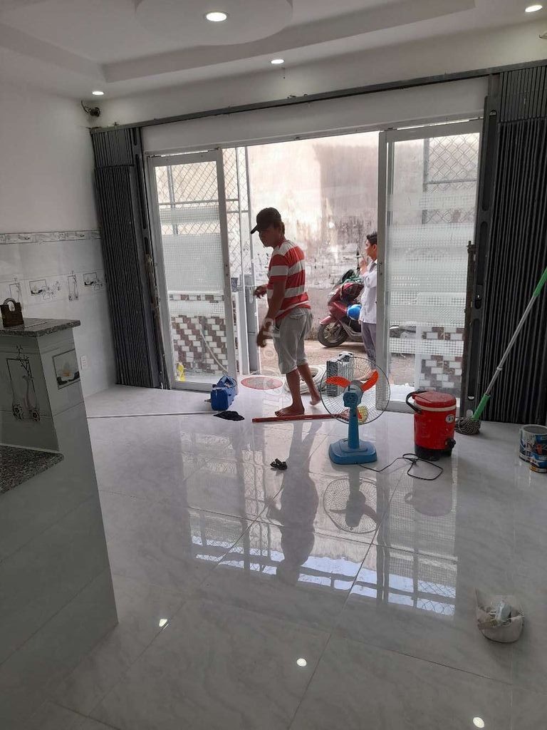 Chính chủ bán nhà đường Tân Thới Nhất 3, Quận 12, hướng Đông