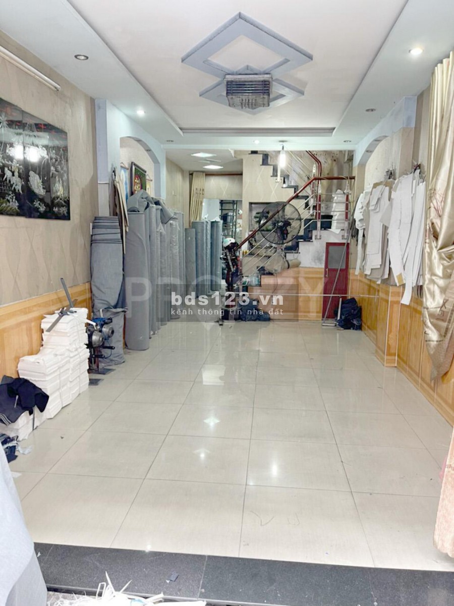 Chủ Bán Gấp nhà 4.5x23m, đường số gần CC Bàu Cát, giá chỉ 64 triệu/m2